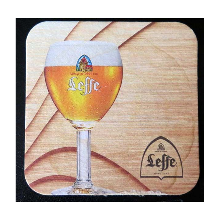 DESSOUS DE VERRE A BIÈRE : Dessous de verre à bière Leffe 9,3 x 9,3 cm