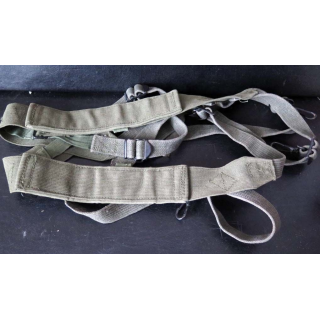 MILITARIA : bretelles de support de ceinturon avec sangles métalliques n° 3297 / 92