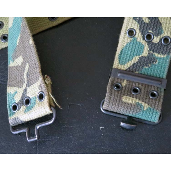 MILITARIA : ceinturon camouflé