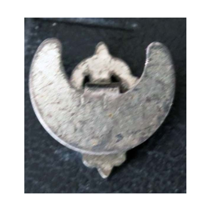 Insigne de boutonnière scout ? de 1,3 x 1,6 cm en métal