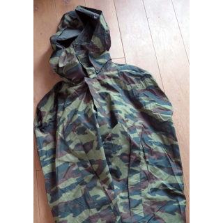 MILITARIA : puncho de l'armée russe camouflé dans son enveloppe support