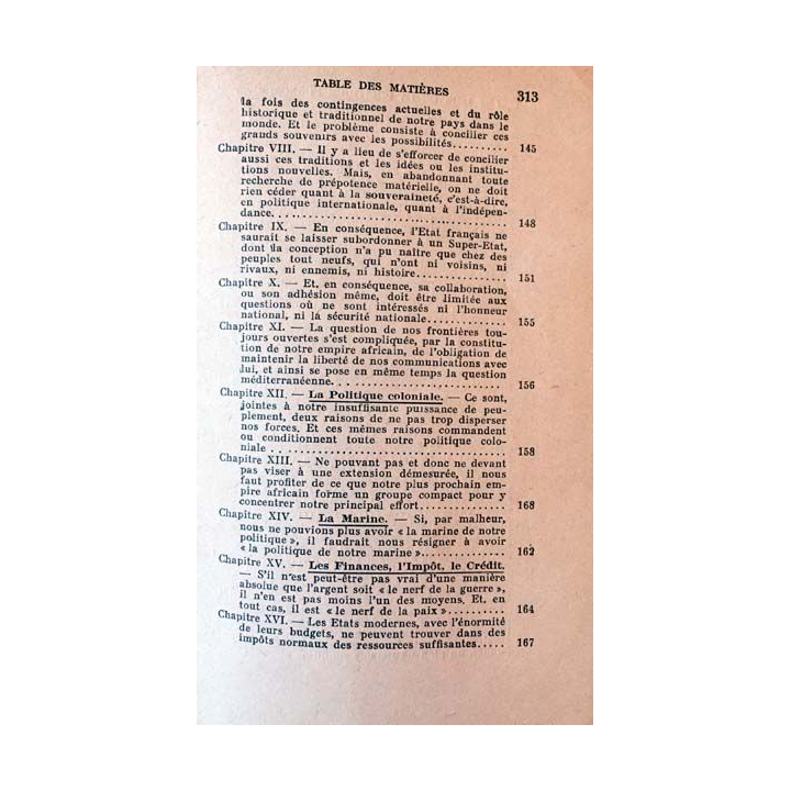1. Les lois de la politique française de Charles Benoist aux éditions Arthème Fayard 1928
