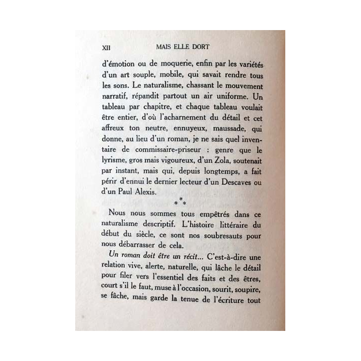 1. ...Mais elle dort de Jean Viollis aux éditions de la Madeleine 1932