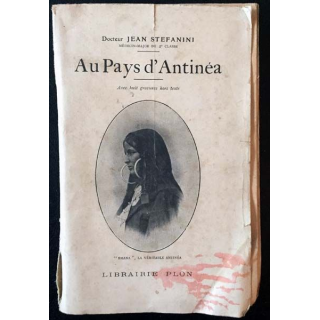 1. Au pays d'Antinéa de Jean Stefanini aux éditions librairie Plon 1926