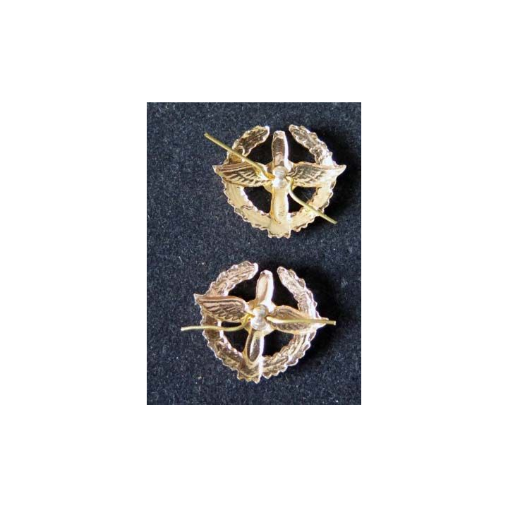RUSSIE : insigne métallique de col de l'armée de l'air de diamètre 2,3 cm vendus par paire
