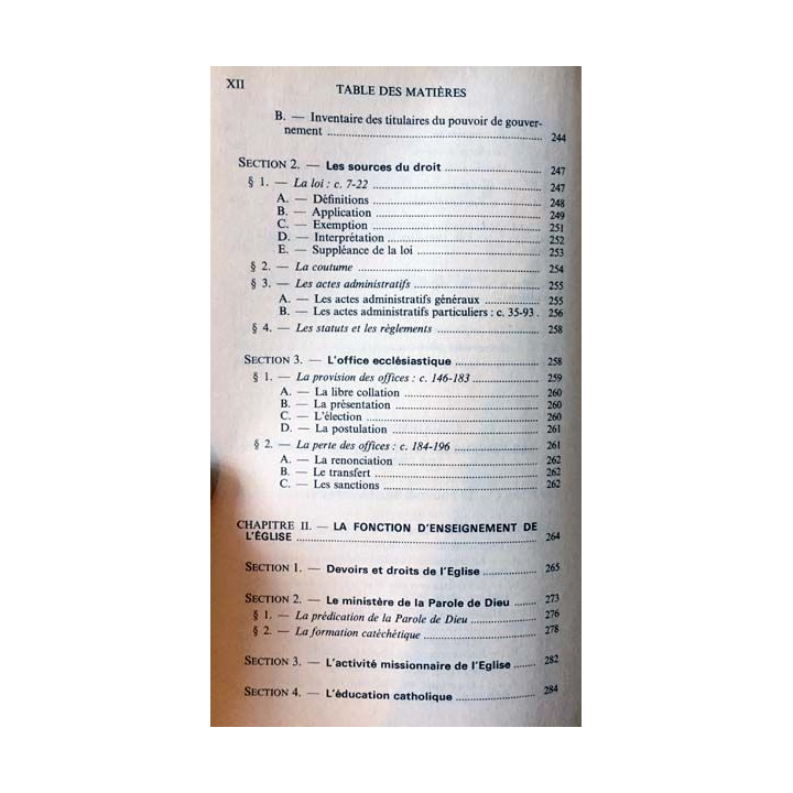 1. Droit canonique de Patrick Valdrini, Jacques Vernay, Jean-Paul Durand et Olivier Échappé aux éditions Dalloz
