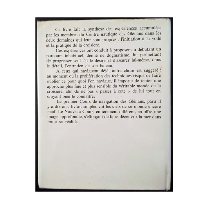 1. Nouveau cours de navigation des Glénans aux éditions Compas/Seuil