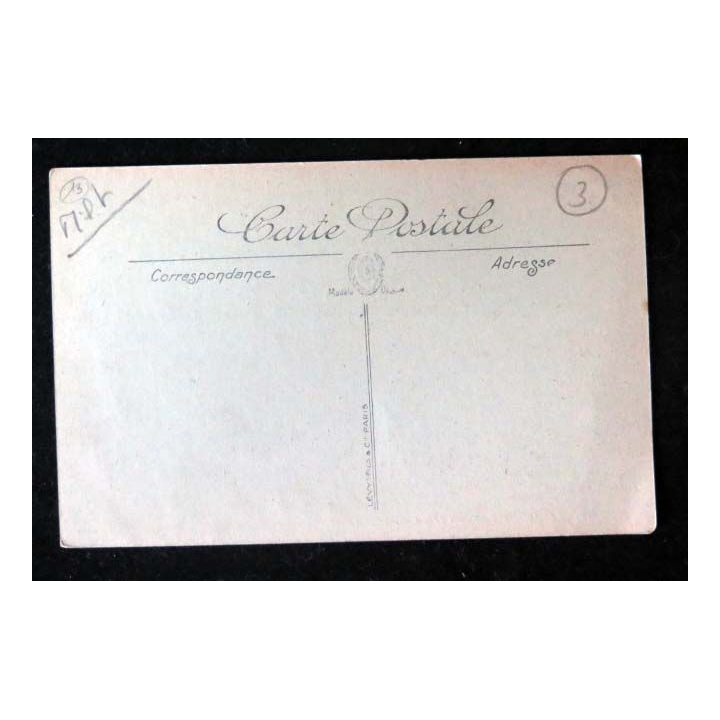 CARTE POSTALE GUERRE 1914-1918  : (26) Tarascon entrée de la caserne éditions Selecta