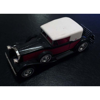 1930 Packard Victoria