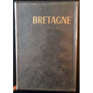 1. Bretagne les guides bleus clés du Monde aux éditions librairie Hachette 1967