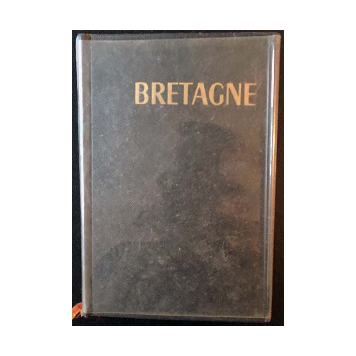 1. Bretagne les guides bleus clés du Monde aux éditions librairie Hachette 1967