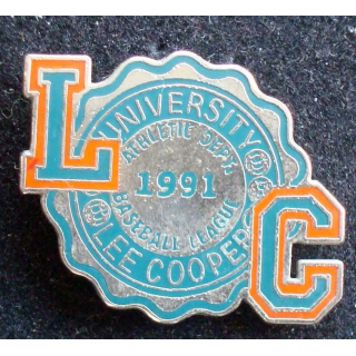 PIN'S LEE COOPER 