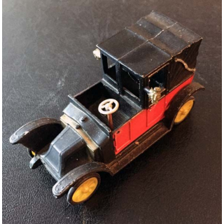 Voiture de collection : Taxi de la Marne renault 1907