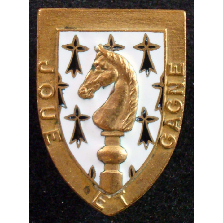 12° GRCA : insigne du 12° groupe de reconnaissance de corps d'armée en émail 