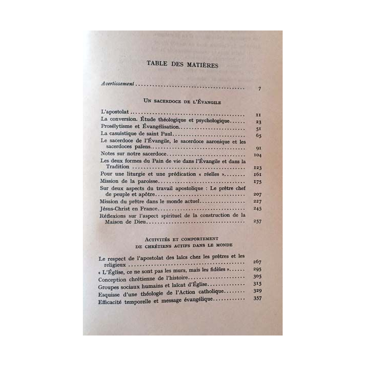 1. Sacerdoce et laïcat devant leurs tâches d'évangélisation et de civilisation de Y. M.-J. Congar aux éditions du Cerf