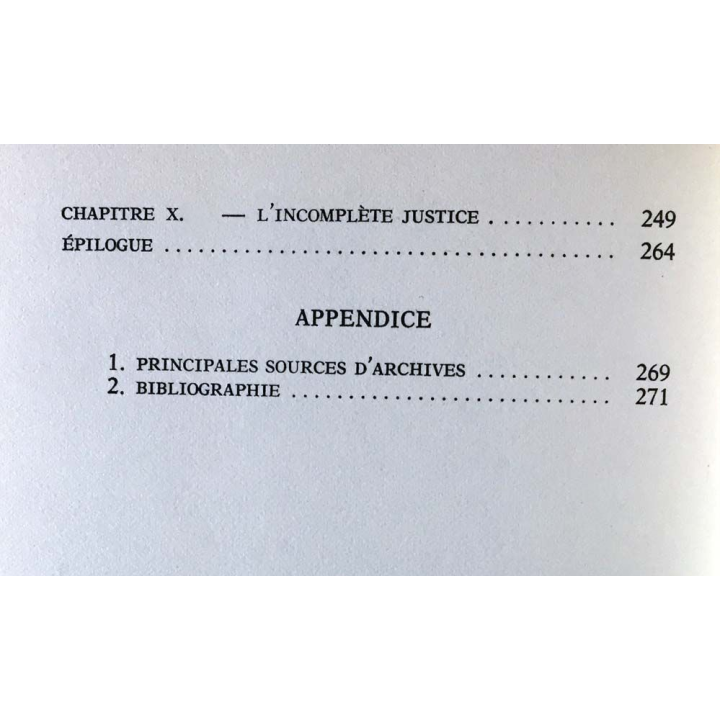 1. La terreur blanche du Duc de Castries aux éditions librairie académique Perrin