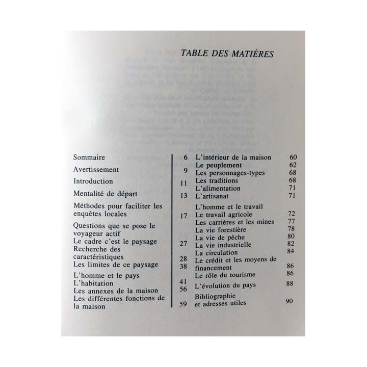 1. Petit guide du voyageur actif de Pierre Deffontaines aux éditions Presses d'Île de France