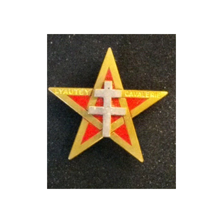 Insigne métallique du 1° régiment de spahis de fabrication Andor