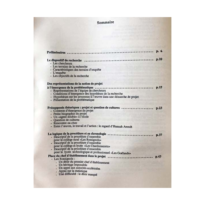 1. Le projet d'établissement un "agent double" à l'école sous la responsabilité de Catherine Malard aux éditions Ispec