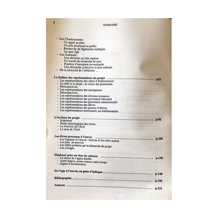 1. Le projet d'établissement un "agent double" à l'école sous la responsabilité de Catherine Malard aux éditions Ispec
