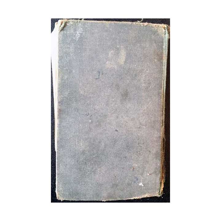 1. Dictionnaire français-latin de E. Decahors aux éditions librairie A. Hatier 1939