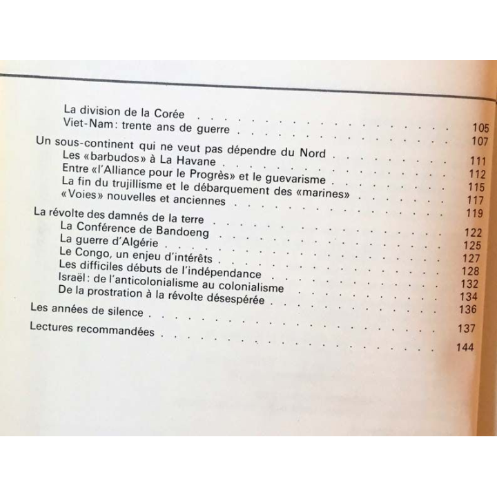 1. L'histoire universelle depuis 1939 aux éditions Robert Laffont - Grammont