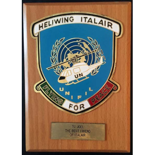 Plaque d'ITALAIR UNIFIL au liban remise au Lieutenant colonel Joël Kaigre