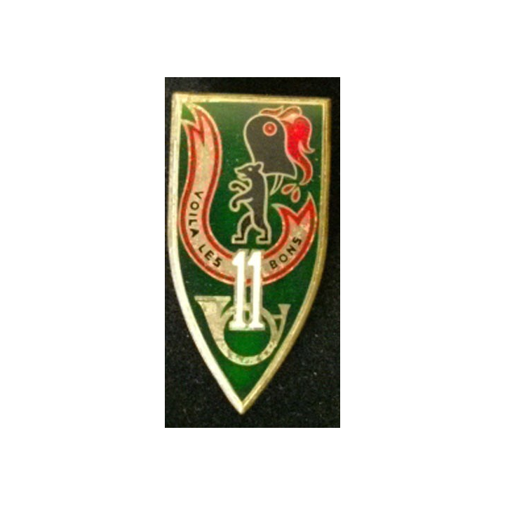 CHASSEURS : insigne du 11° Groupe d'escadrons de chars moyens (GECM) "voilà les bons" de fabrication Drago Paris