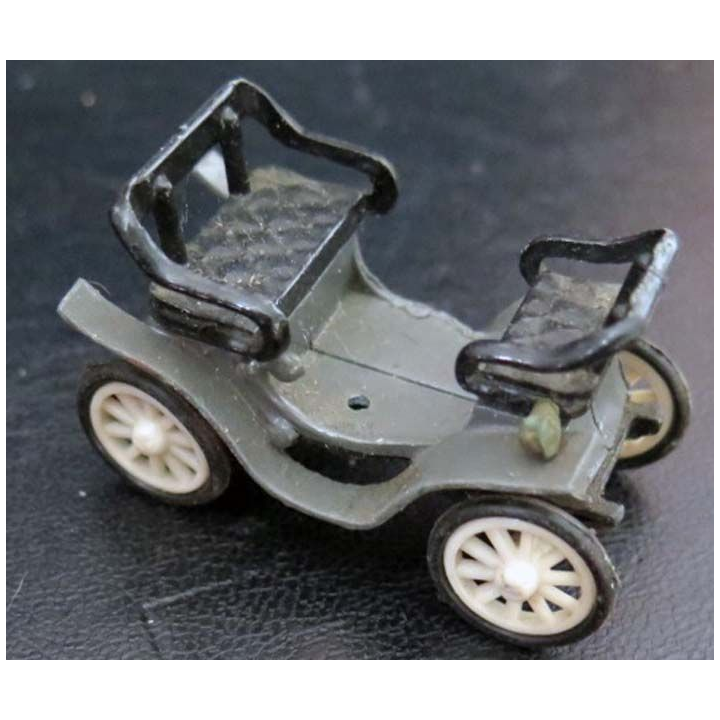 VIS A VIS : voiture de collection Dedion Bouton 1900 dans l'état