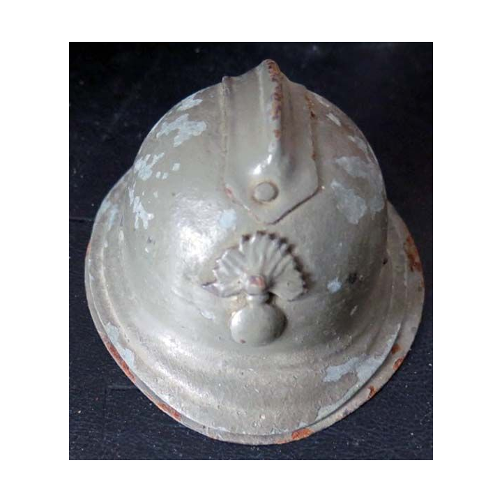 MILITARIA : encrier casque Adrian en métal de taille 8,7 cm (C60)