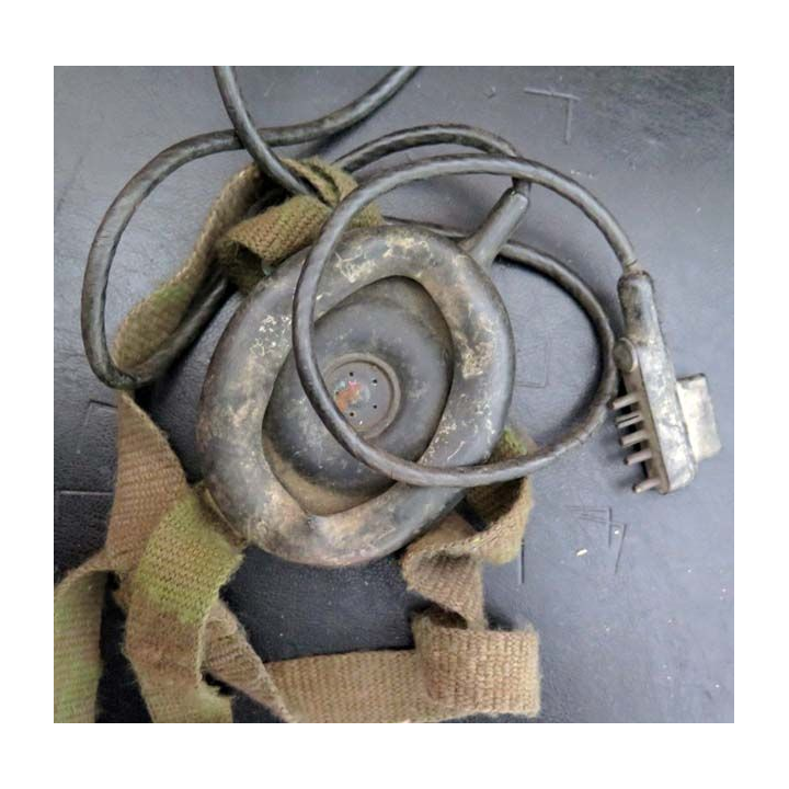 MILITARIA : oreillette de char français des années 1950 (C60)