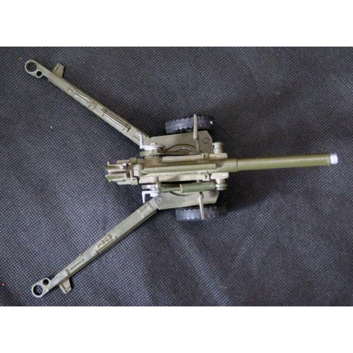 Canon de 105 mm tracté de fabrication Solido avec manque embout bouche canon 