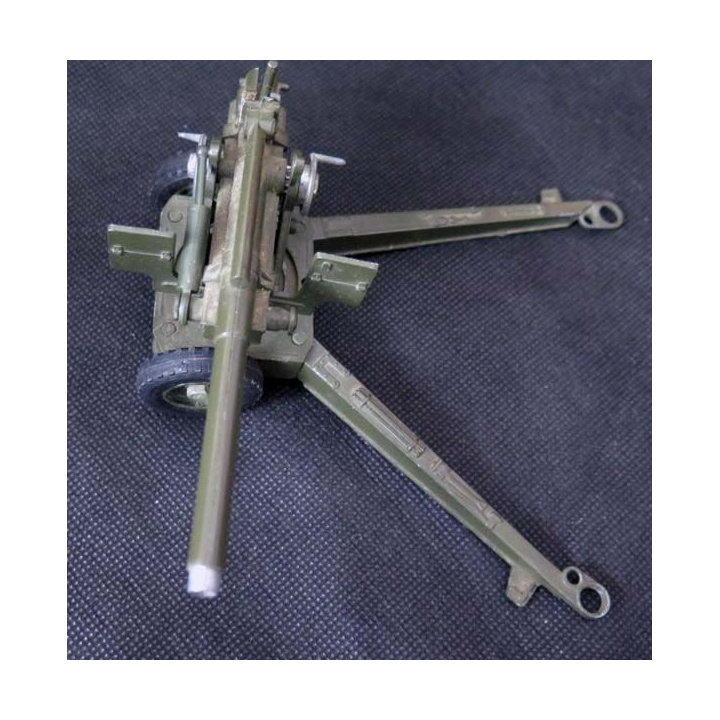 Canon de 105 mm tracté de fabrication Solido avec manque embout bouche canon 