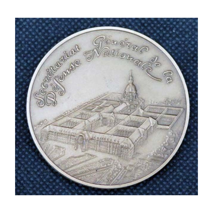 MEDAILLE : médaille du secrétariat général de la défebse nationale de diamètre 5 cm de fabrication FIA