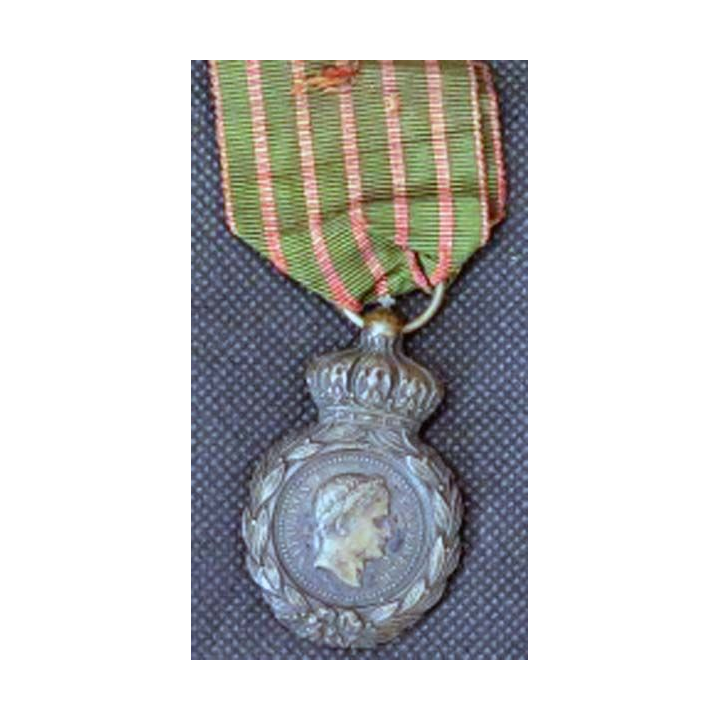FRANCE : médaille de Sainte Hélène Napoléon Bonaparte 8 mai 1821 campagnes de 1792 à 1815
