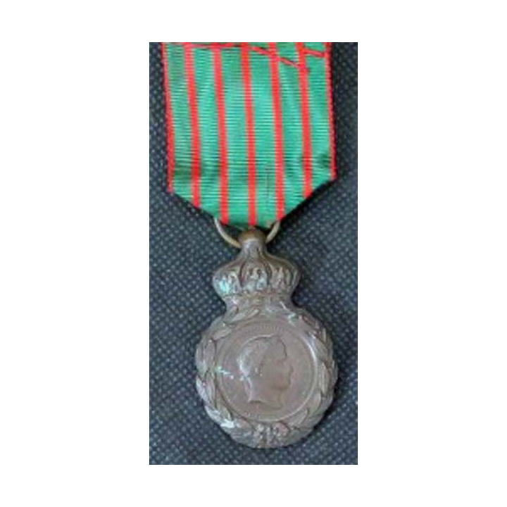FRANCE : médaille de Sainte Hélène Napoléon Bonaparte 8 mai 1821 campagnes de 1792 à 1815 (1)