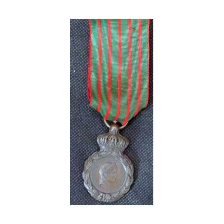 FRANCE : médaille de Sainte Hélène Napoléon Bonaparte 8 mai 1821 campagnes de 1792 à 1815 (2