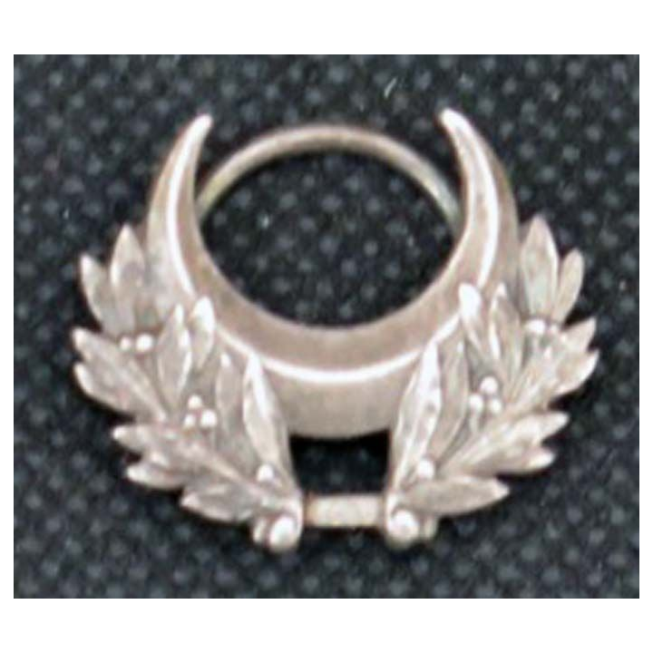 FRANCE : bélière de la médaille commémorayive du Maroc en métal argenté