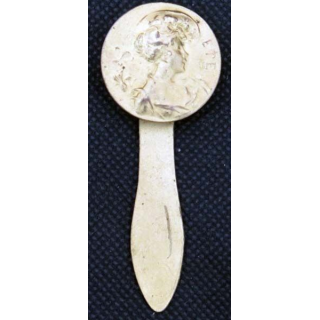 MEDAILLE : médaille broche de l'été en bronze doré de diamètre 2,5 cm