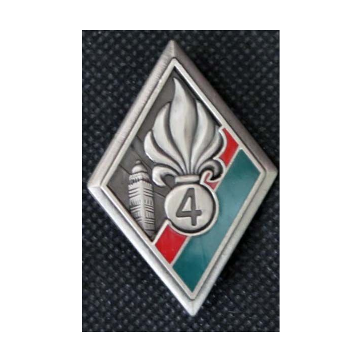 4°