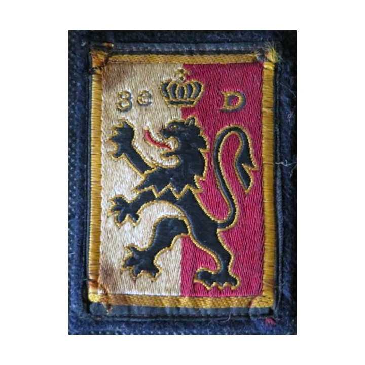 8° DI :  insigne tissu de la 8° divission d'infanterie avec chiffre 8° D bien usé