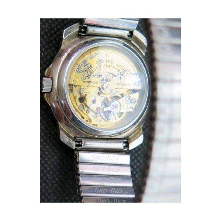 MONTRE : montre de collection ecology automatic de united colors by Benetton by Bulova