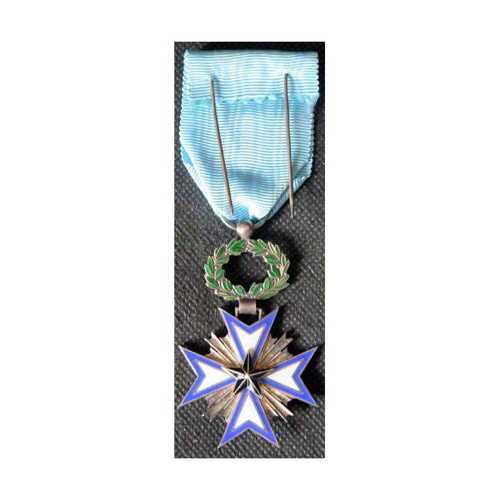 BENIN : médaille de chevalier de l'étoile noire du Bénin en émail et en argent