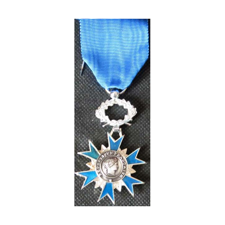 FRANCE : méd