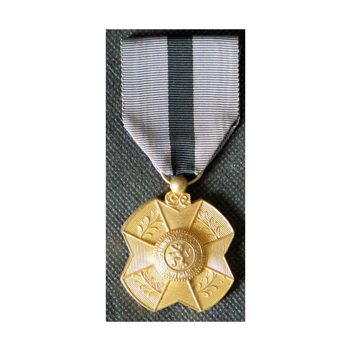 BELGIQUE : médaille d'Or  de l'Ordre de Léopold II