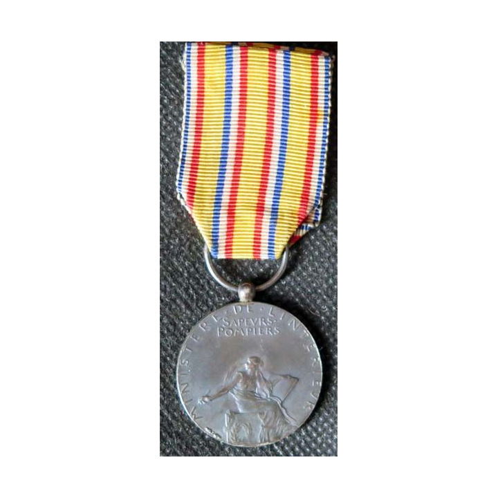 médaille des sapeurs pompiers du ministère de l'Intérieur en argent