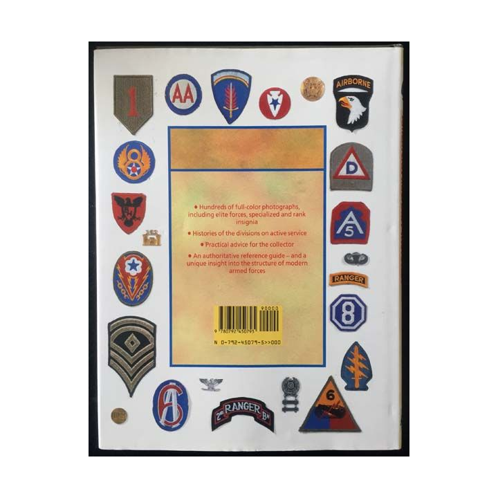 1. American Military Insignia de William Fowler aux éditions Mallard Press
