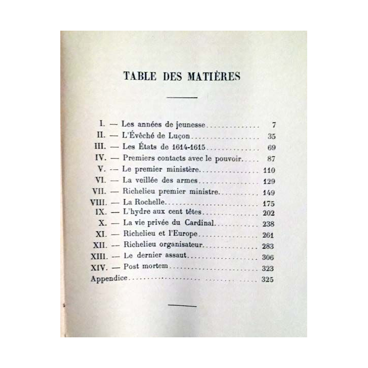 1. Richelieu de Auguste Bailly aux éditions Les grandes études historiques