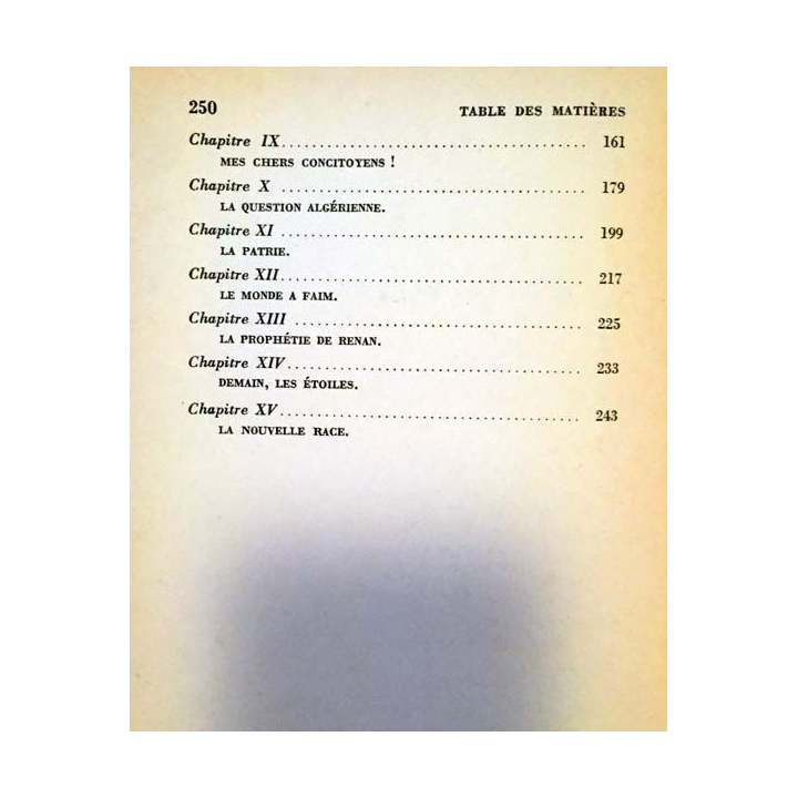 1. La nouvelle race de Michel de Saint Pierre aux éditions La table ronde
