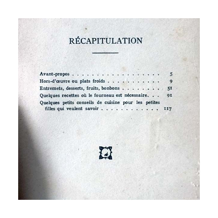 1. Le livre de cuisine des petites filles par La grand'mère aux éditions La renaissance du livre